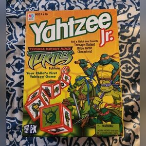 Yahtzee Jr. Teenage Mutant Ninja Turtles Game